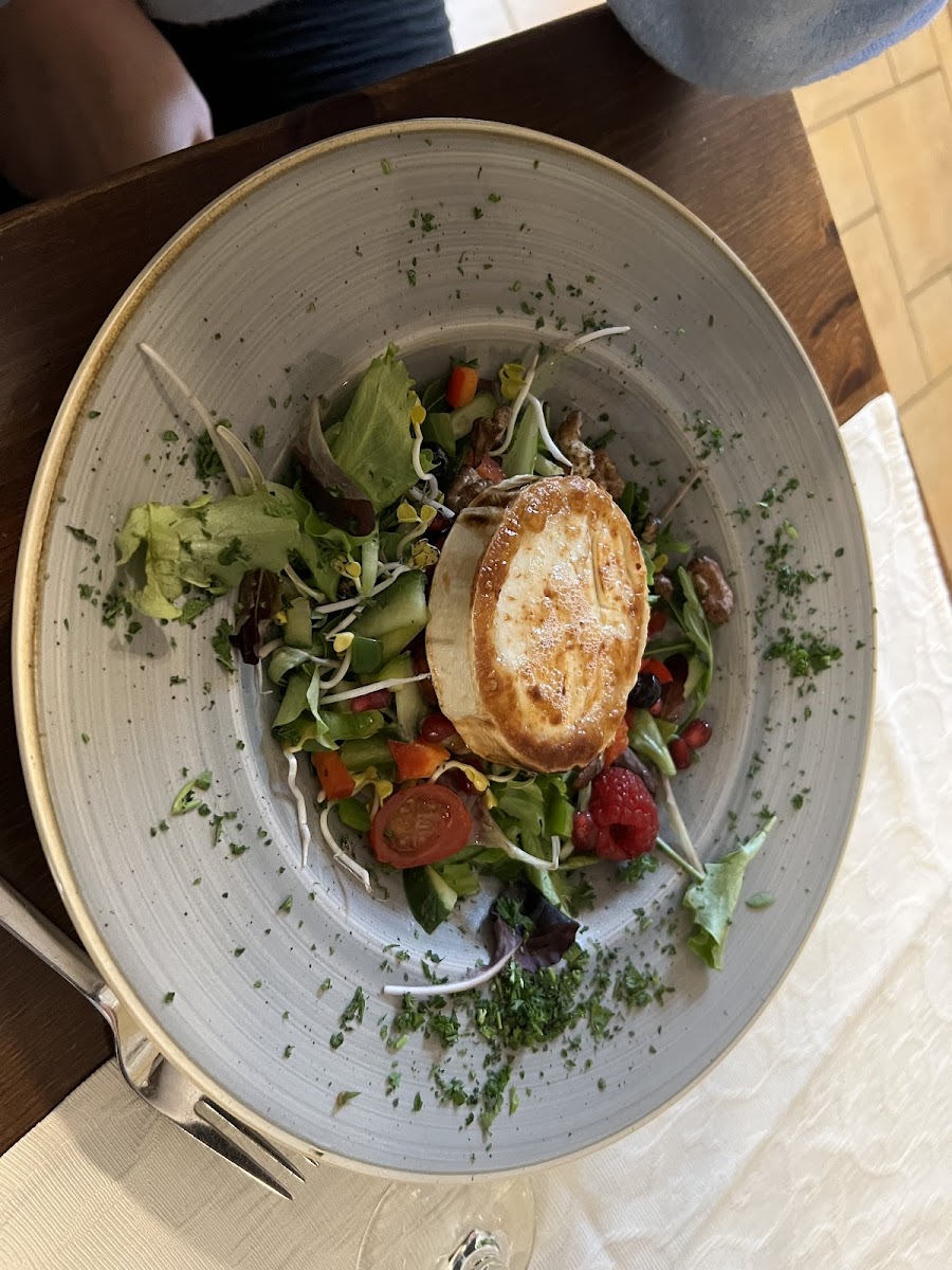 Claudia Graf Gaststatte & Pension Zur Grafschaft-8